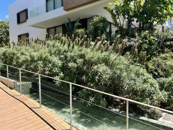 3-bedroom Apartment In Marbella, Spain (151 M²)
