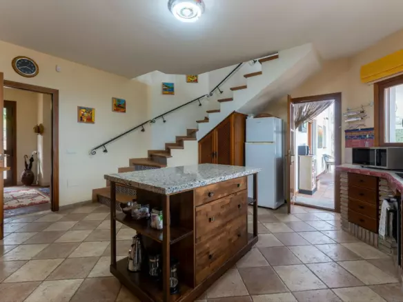 4-bedroom Country House In Casarabonela, Spain (331 M²)