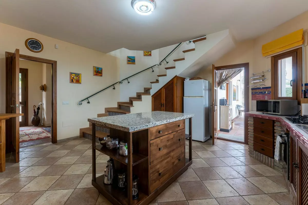 4-bedroom Country House In Casarabonela, Spain (331 M²)