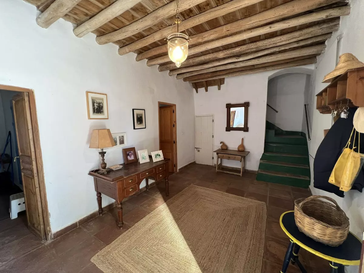 5-bedroom Country House In Casabermeja, Spain (688 M²)