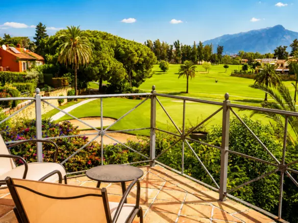6-bedroom Town House In Marbella, Spain (305 M²)