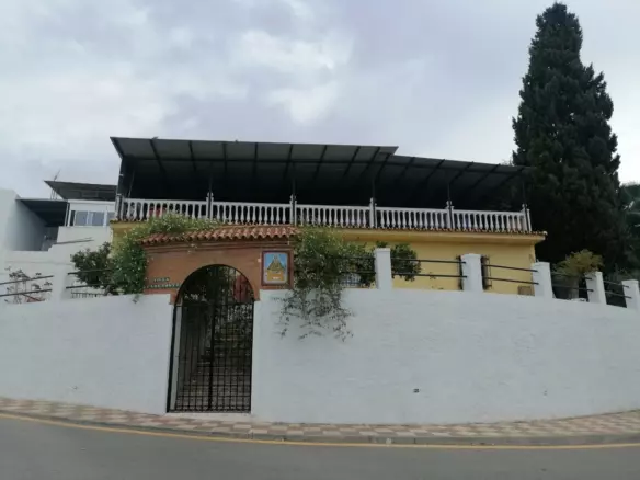4-bedroom Town House In Cártama, Spain (151 M²)