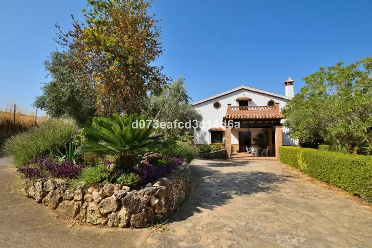 6-bedroom Country House In Arriate, Spain (244 M²)
