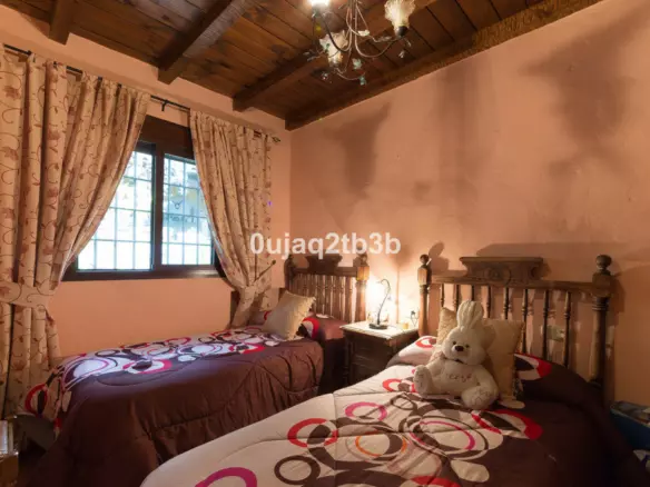3-bedroom Country House In Cortes De La Frontera, Spain (246 M²)