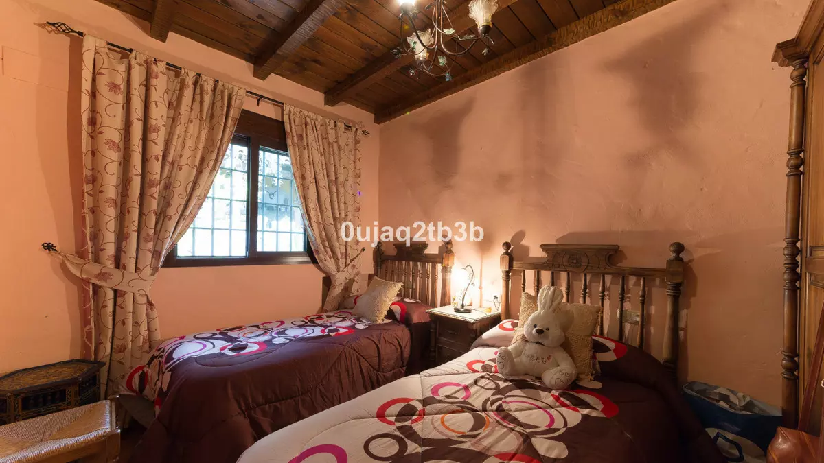 3-bedroom Country House In Cortes De La Frontera, Spain (246 M²)