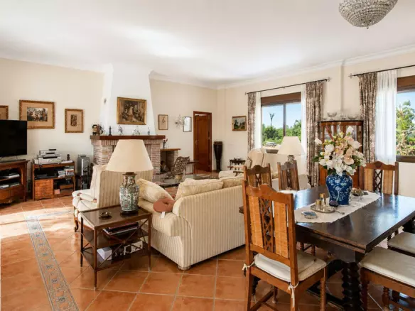 3-bedroom Country House In Estepona, Spain (562 M²)