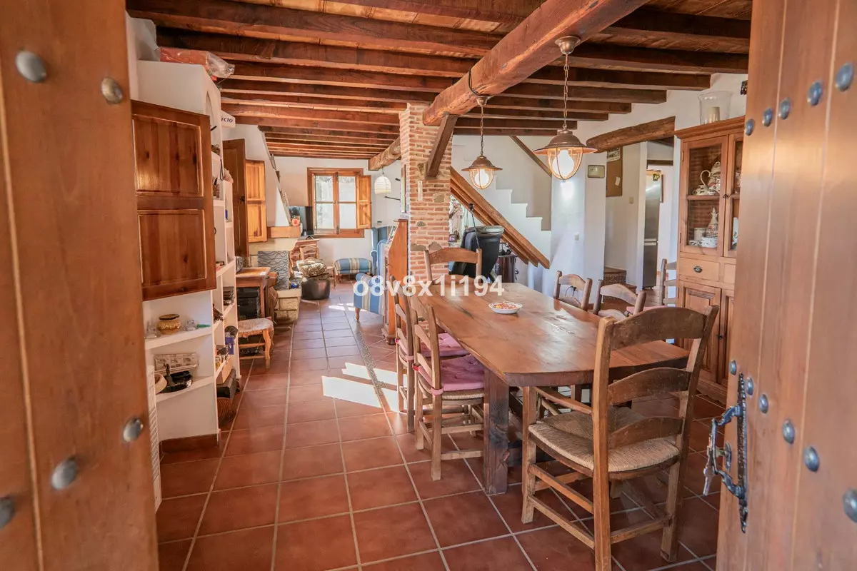 5-bedroom Country House In Jubrique, Spain (485 M²)