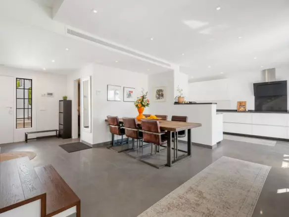 4-bedroom Town House In Marbella, Spain (177 M²)