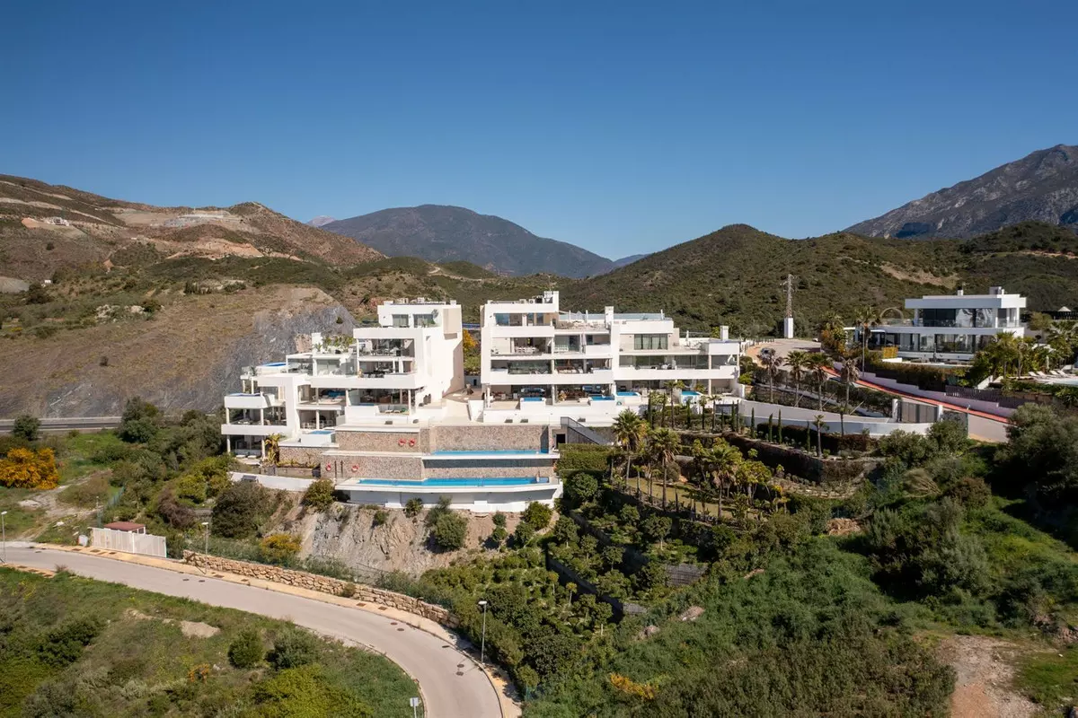 2-bedroom Apartment In Marbella, Spain (98 M²)