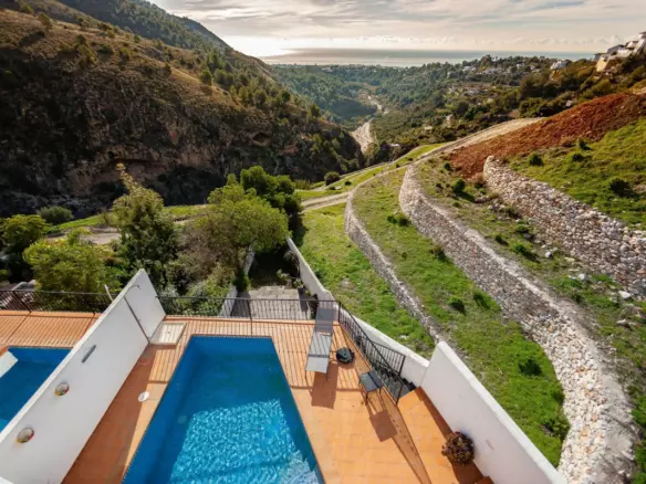 3-bedroom Villa In Frigiliana, Spain (162 M²)