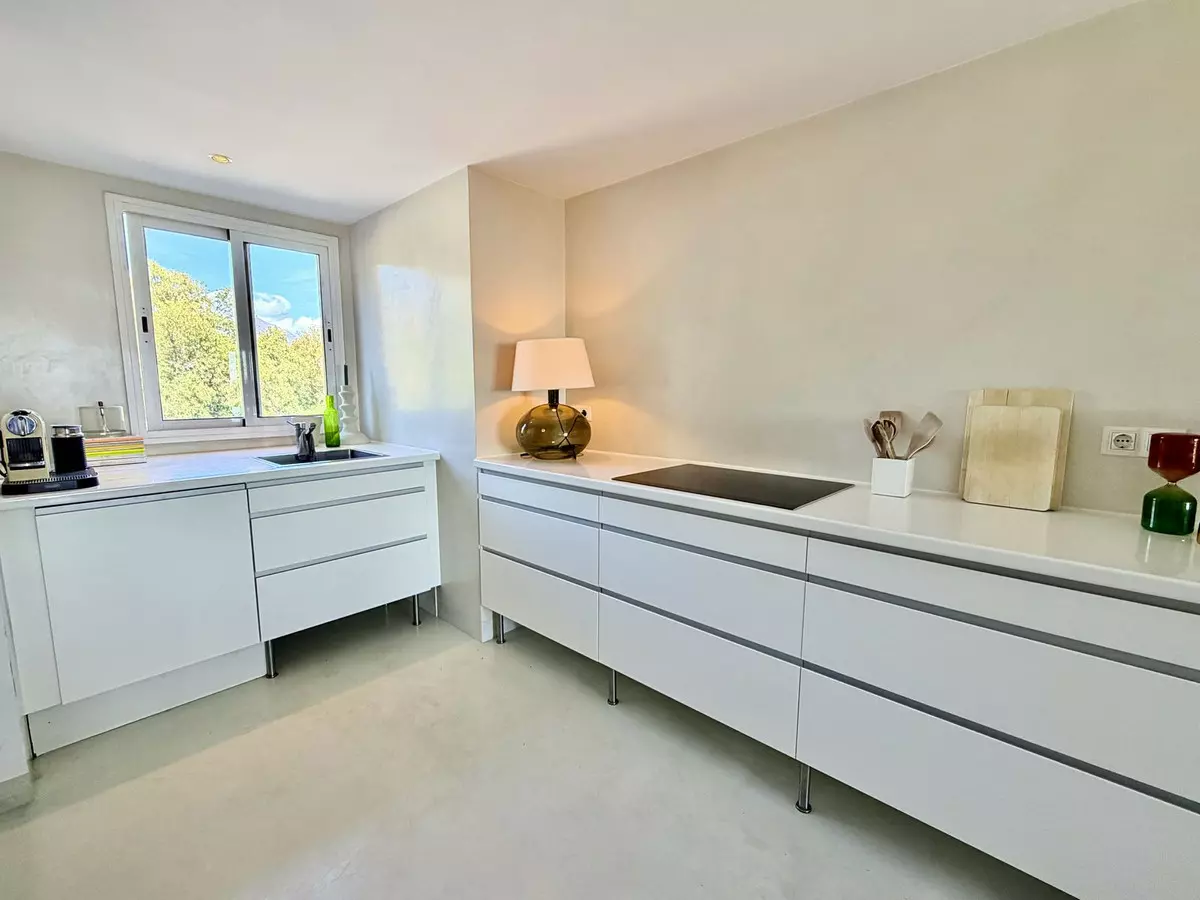 3-bedroom Apartment In Casares, Spain (140 M²)
