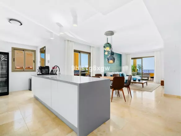 3-bedroom Apartment In Benahavis, Spain (127 M²)