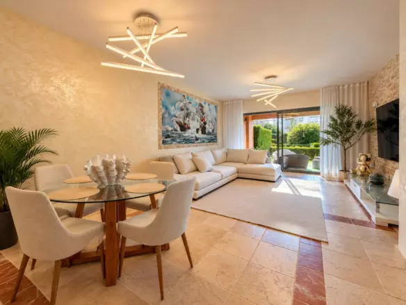 2-bedroom Apartment In Estepona, Spain (144 M²)