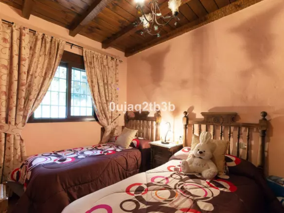 3-bedroom Country House In Cortes De La Frontera, Spain (246 M²)