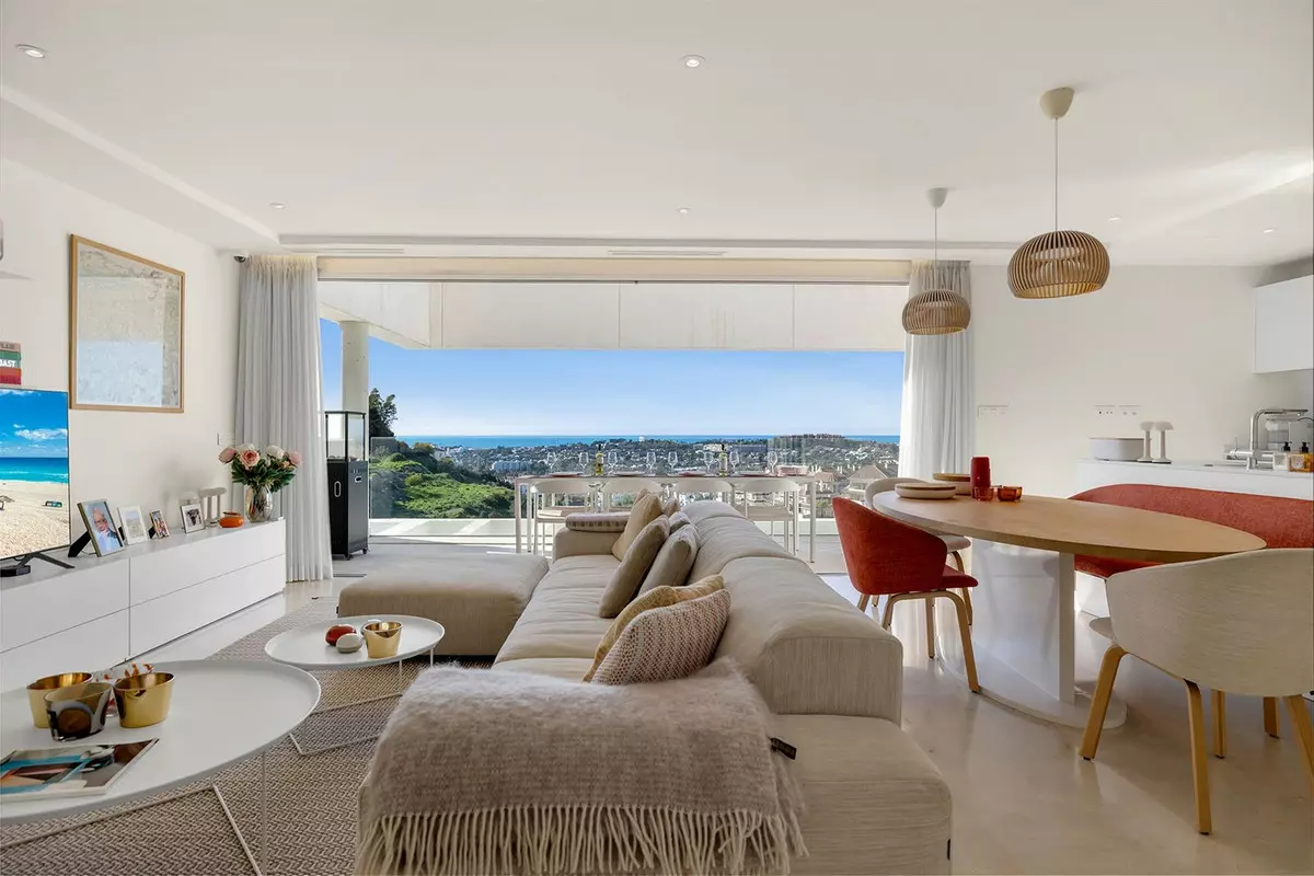 3-bedroom Apartment In Marbella, Spain (188 M²)