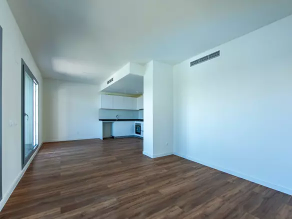 2-bedroom Apartment In Estepona, Spain (81 M²)