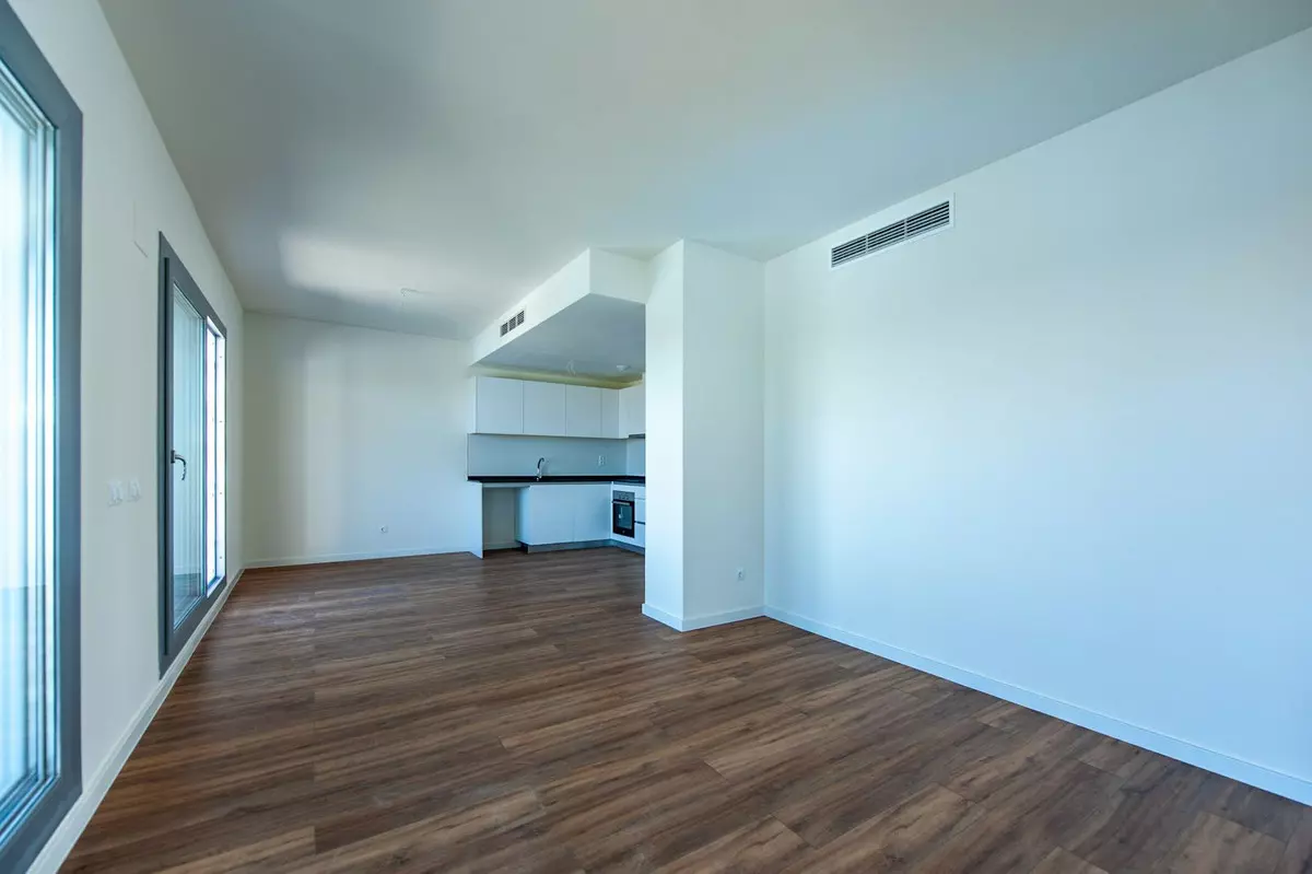 2-bedroom Apartment In Estepona, Spain (81 M²)
