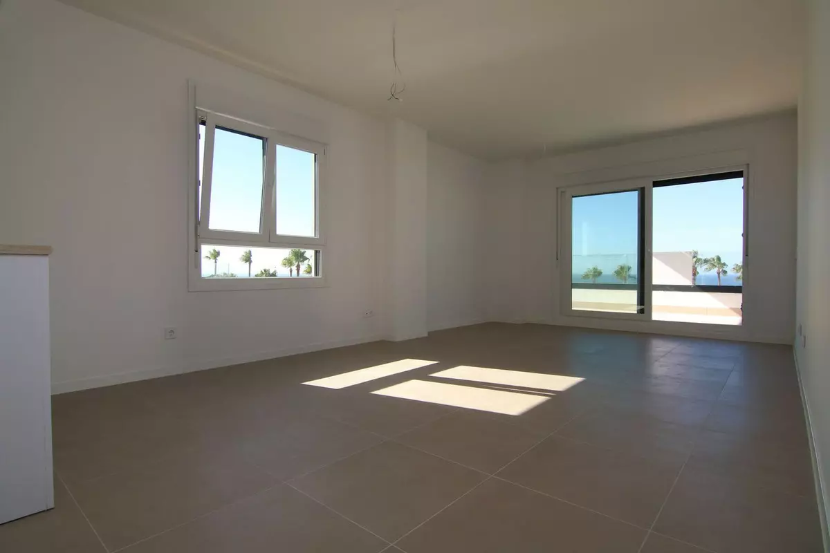 3-bedroom Apartment In Mijas, Spain (95 M²)