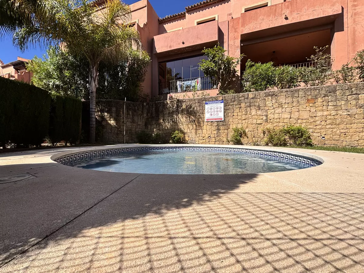 3-bedroom Town House In Estepona, Spain (200 M²)