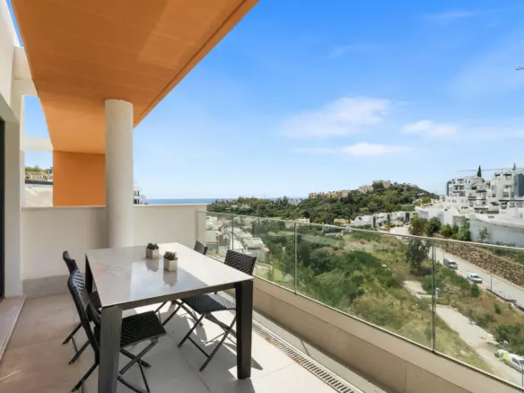 3-bedroom Apartment In Benahavis, Spain (125 M²)