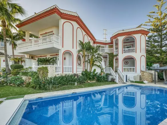 6-bedroom Villa In Marbella, Spain (842 M²)