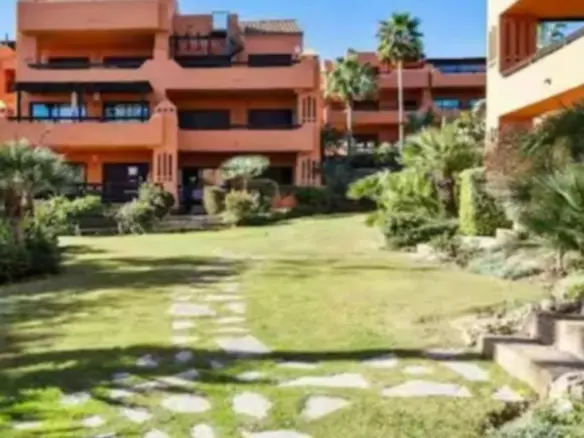 2-bedroom Apartment In Estepona, Spain (130 M²)
