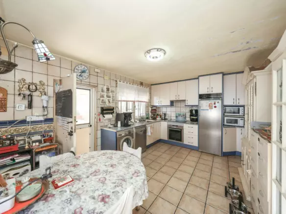 2-bedroom Villa In Cártama, Spain (126 M²)