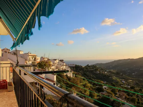 4-bedroom Apartment In Frigiliana, Spain (114 M²)