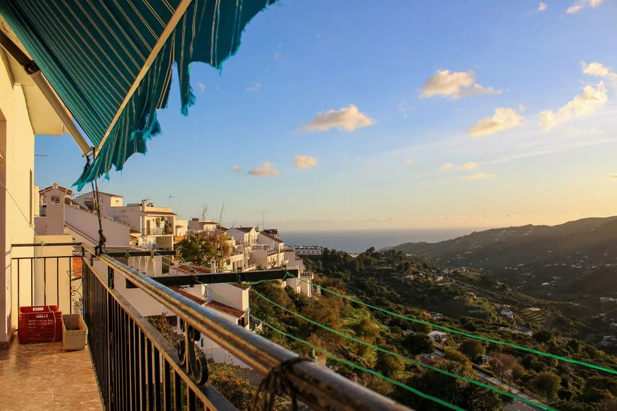 4-bedroom Apartment In Frigiliana, Spain (114 M²)