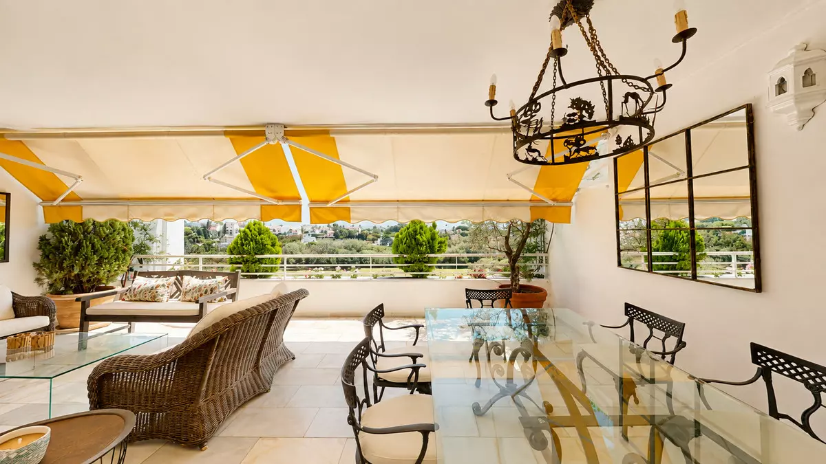 4-bedroom Apartment In Marbella, Spain (217 M²)