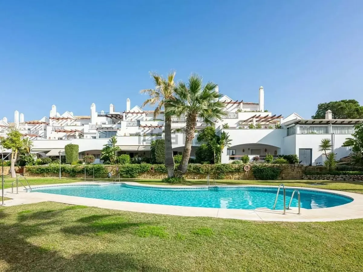 3-bedroom Apartment In Marbella, Spain (205 M²)