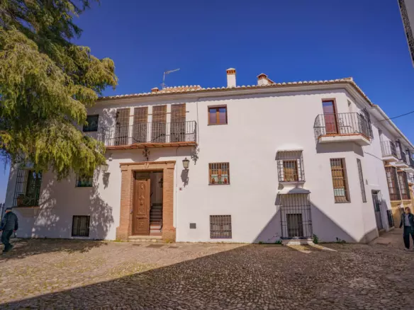 3-bedroom Apartment In Ronda, Spain (162 M²)