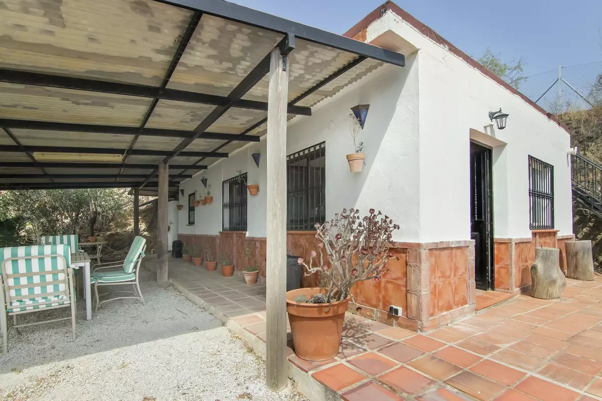 2-bedroom Country House In Iznate, Spain (64 M²)