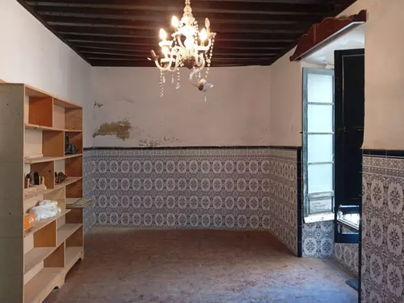 6-bedroom Town House In Ronda, Spain (202 M²)