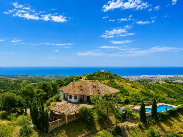 6-bedroom Country House In Estepona, Spain (650 M²)