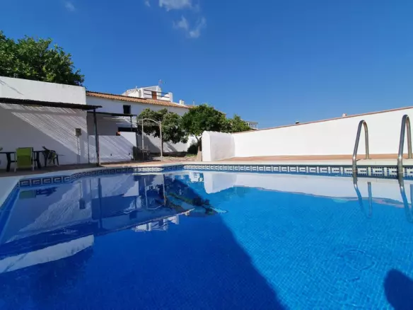 4-bedroom Town House In Ardales, Spain (706 M²)
