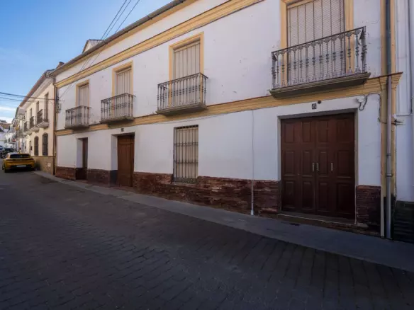 5-bedroom Town House In Colmenar, Spain (457 M²)