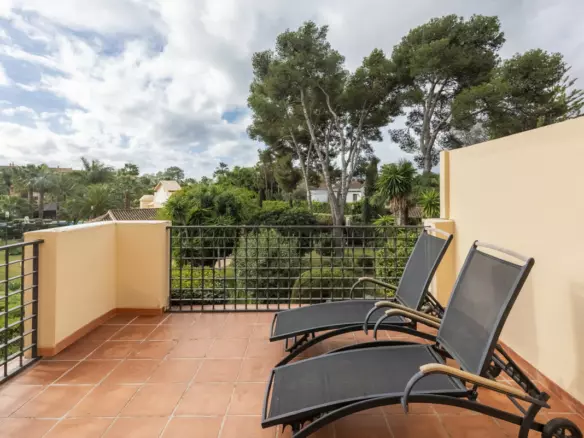2-bedroom Apartment In Marbella, Spain (176 M²)