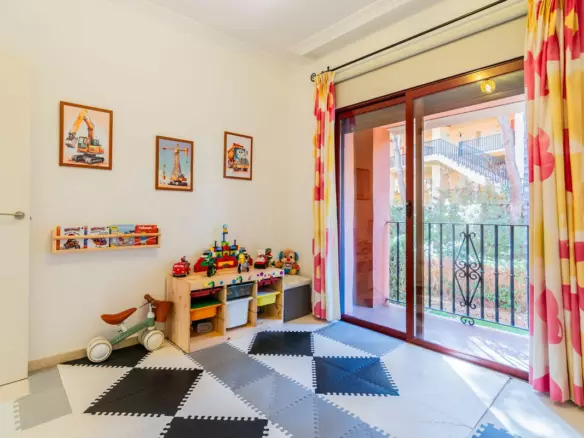 3-bedroom Apartment In Marbella, Spain (132 M²)