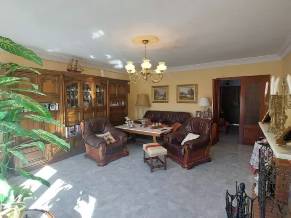 5-bedroom Villa In Málaga, Spain (193 M²)