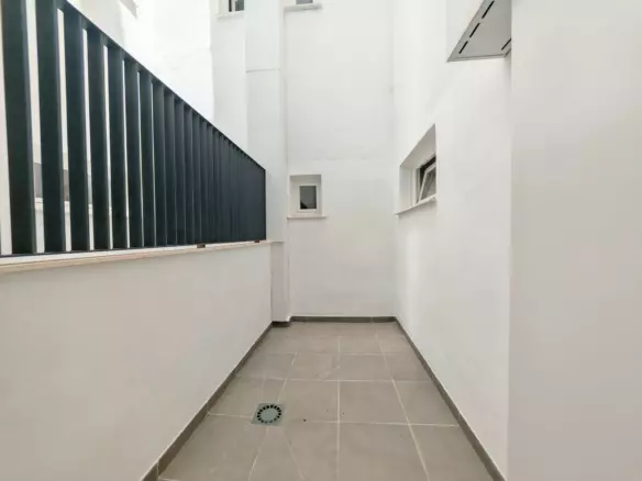 2-bedroom Apartment In Fuengirola, Spain (190 M²)