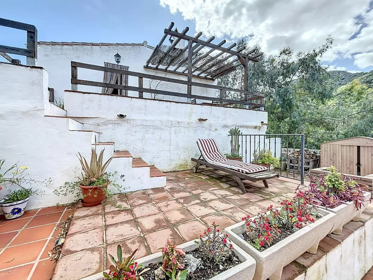 6-bedroom Villa In Comares, Spain (217 M²)