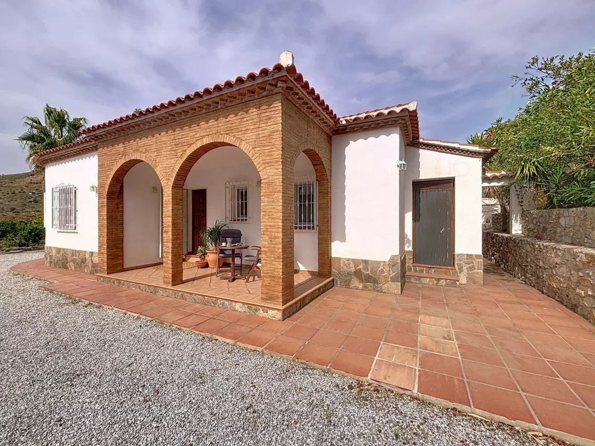 3-bedroom Villa In Canillas De Albaida, Spain (135 M²)