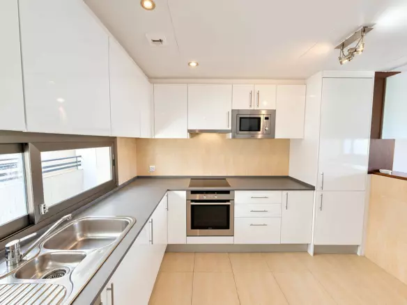 3-bedroom Apartment In Mijas, Spain (283 M²)