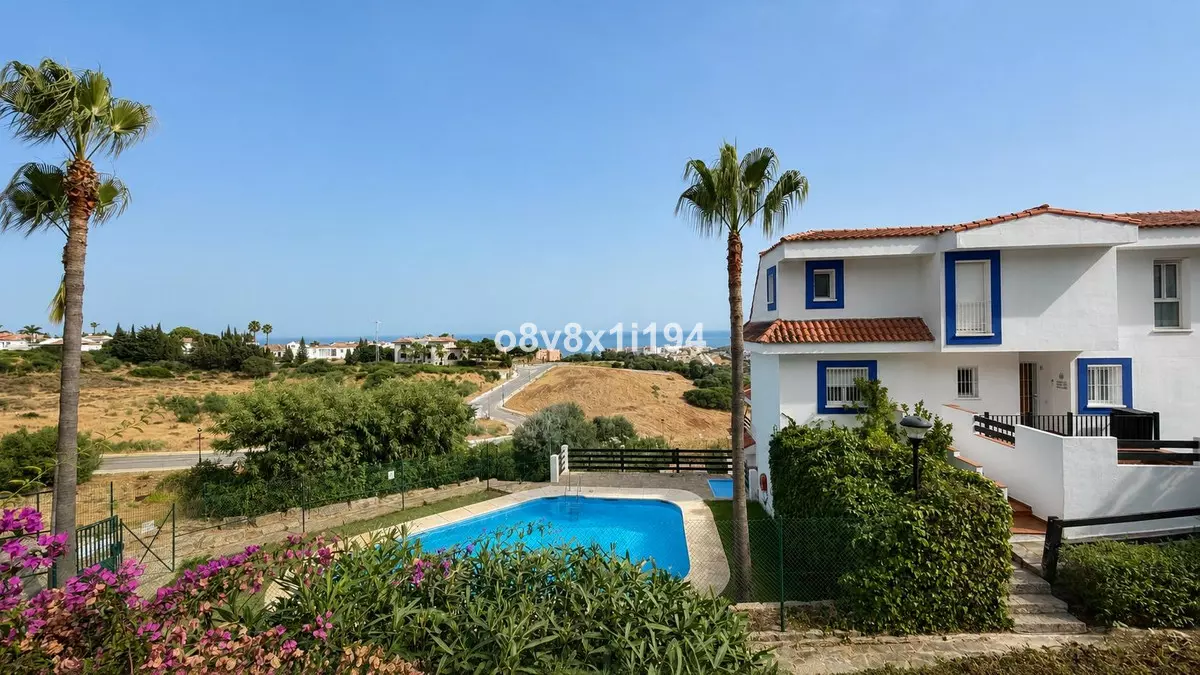 2-bedroom Apartment In Manilva, Spain (75 M²)