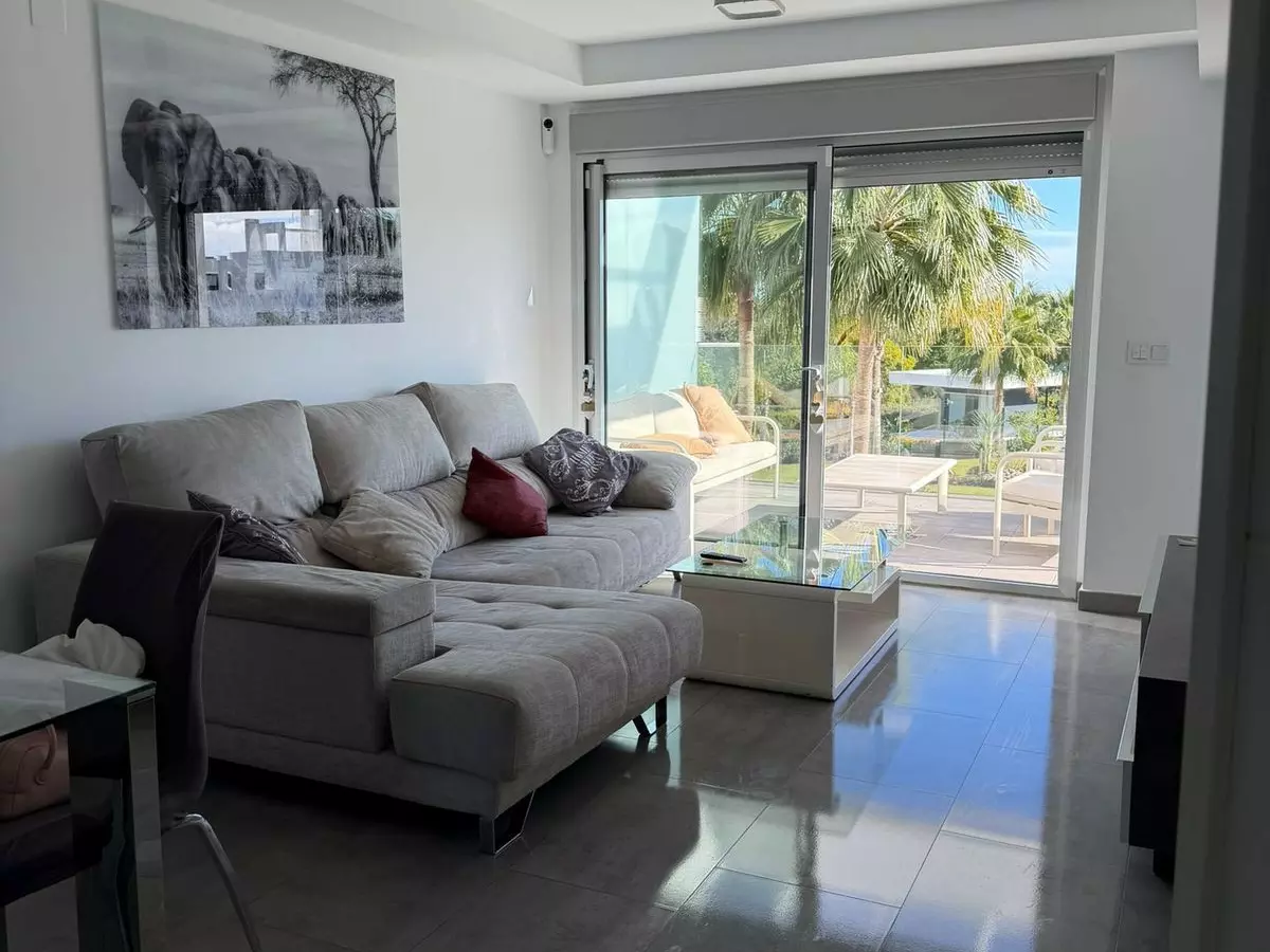 2-bedroom Apartment In Estepona, Spain (99 M²)