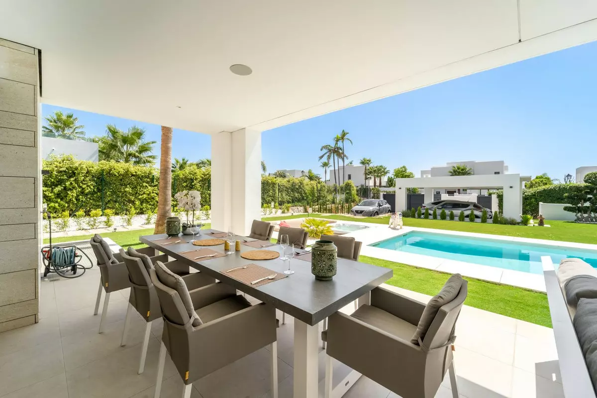 6-bedroom Villa In Mijas, Spain (554 M²)