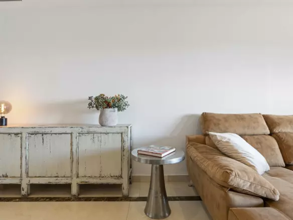 3-bedroom Apartment In Málaga, Spain (171 M²)