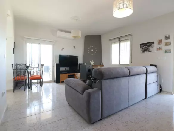 3-bedroom Villa In Callosa De Segura, Spain (167 M²)