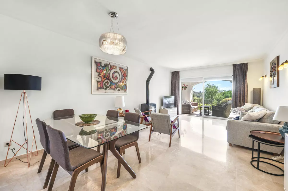 3-bedroom Apartment In Benahavis, Spain (152 M²)